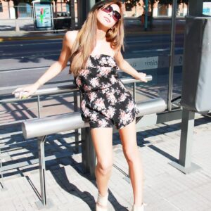 Non nude shemale Alessandra Blonde shows her great legs outdoors in sunglasses